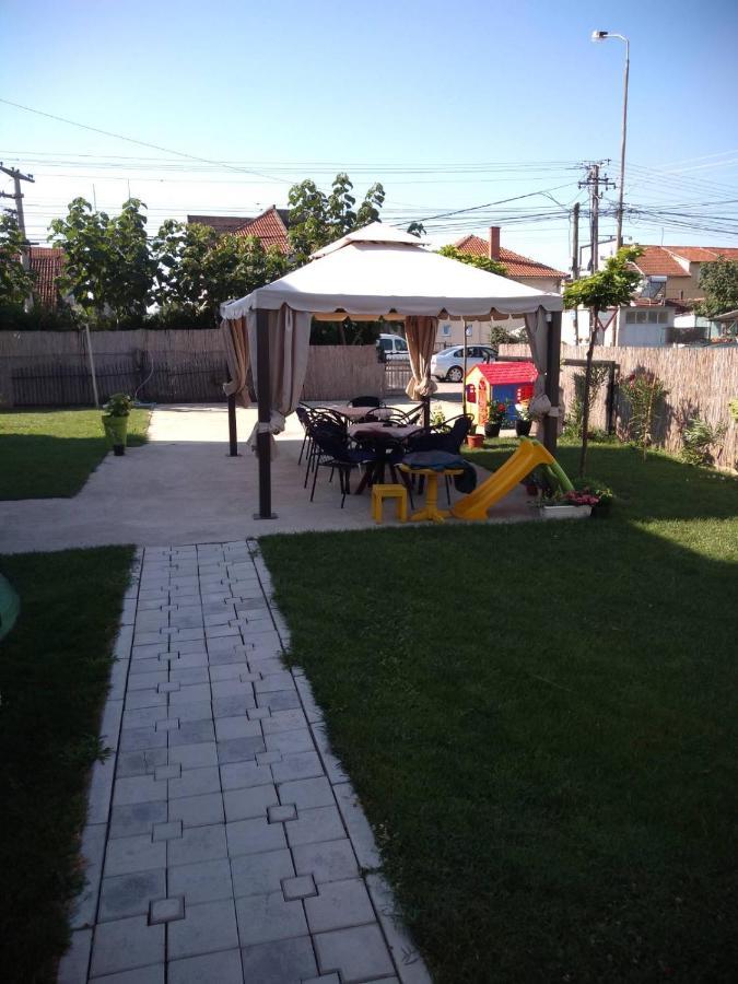 Apartments Kuca Aleksic II Nis Bagian luar foto
