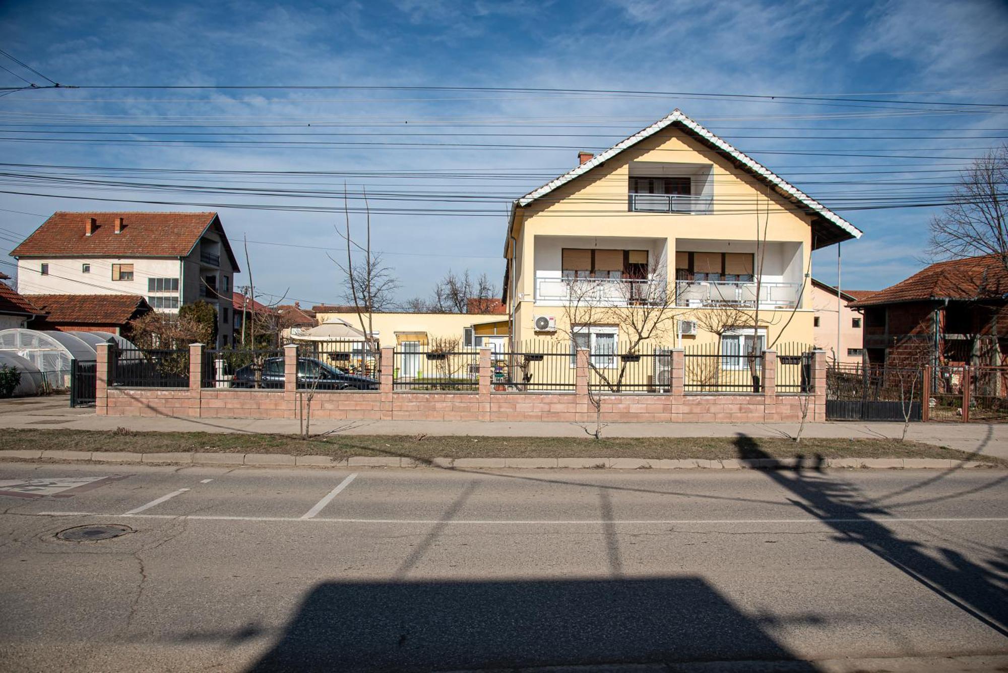 Apartments Kuca Aleksic II Nis Bagian luar foto